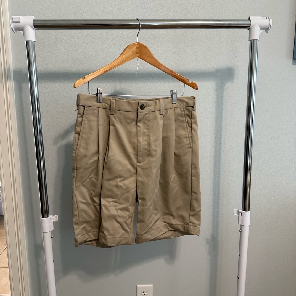 Roundtree & Yorke Pleated Shorts